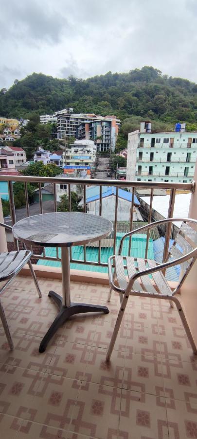 G&B Guesthouse Patong Exteriör bild