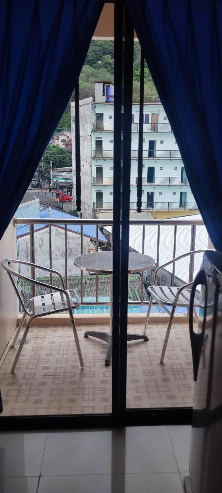 G&B Guesthouse Patong Exteriör bild
