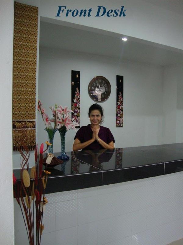 G&B Guesthouse Patong Exteriör bild