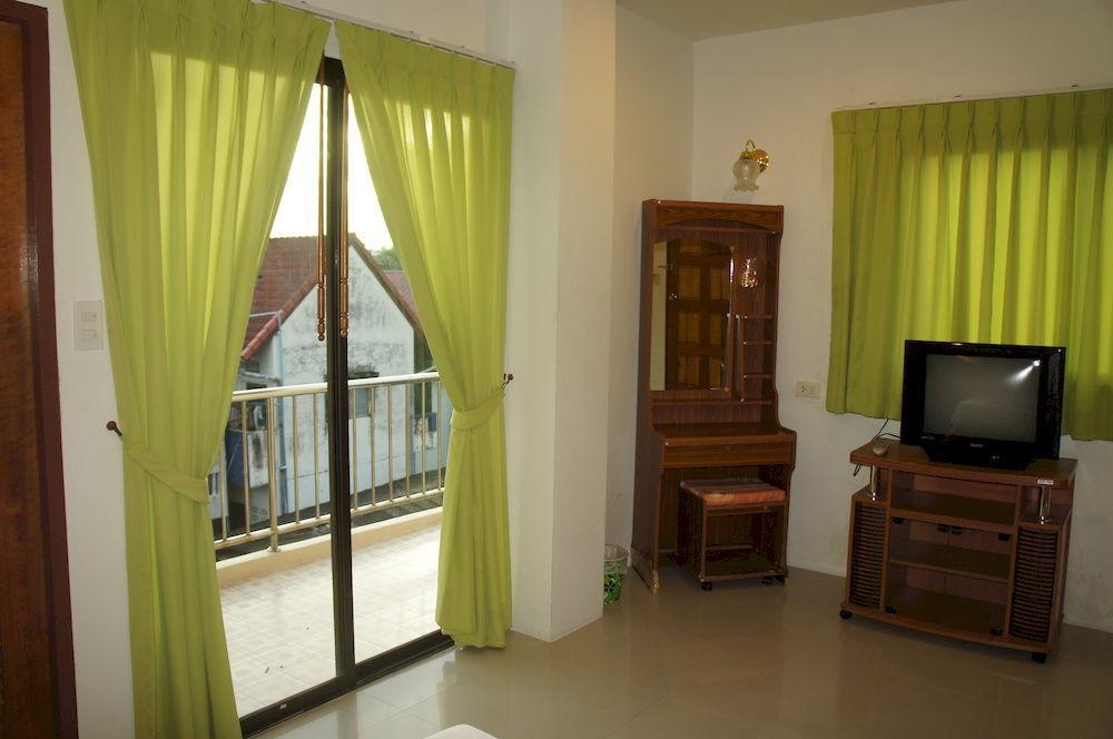 G&B Guesthouse Patong Exteriör bild